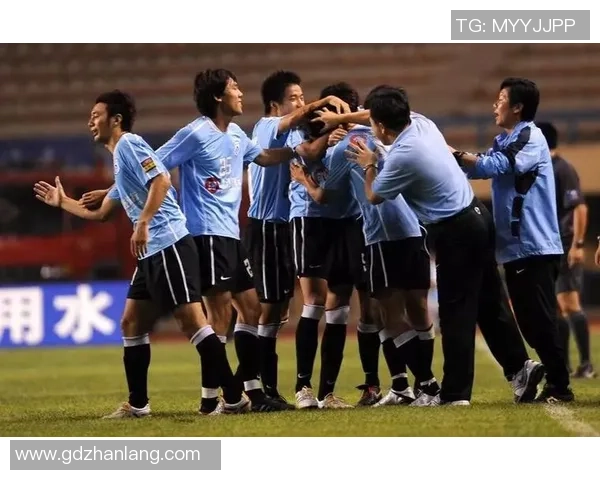 广州排球队杯赛精彩表现分析与配合默契探讨 广州排球队杯赛精彩表现分析与配合默契探讨